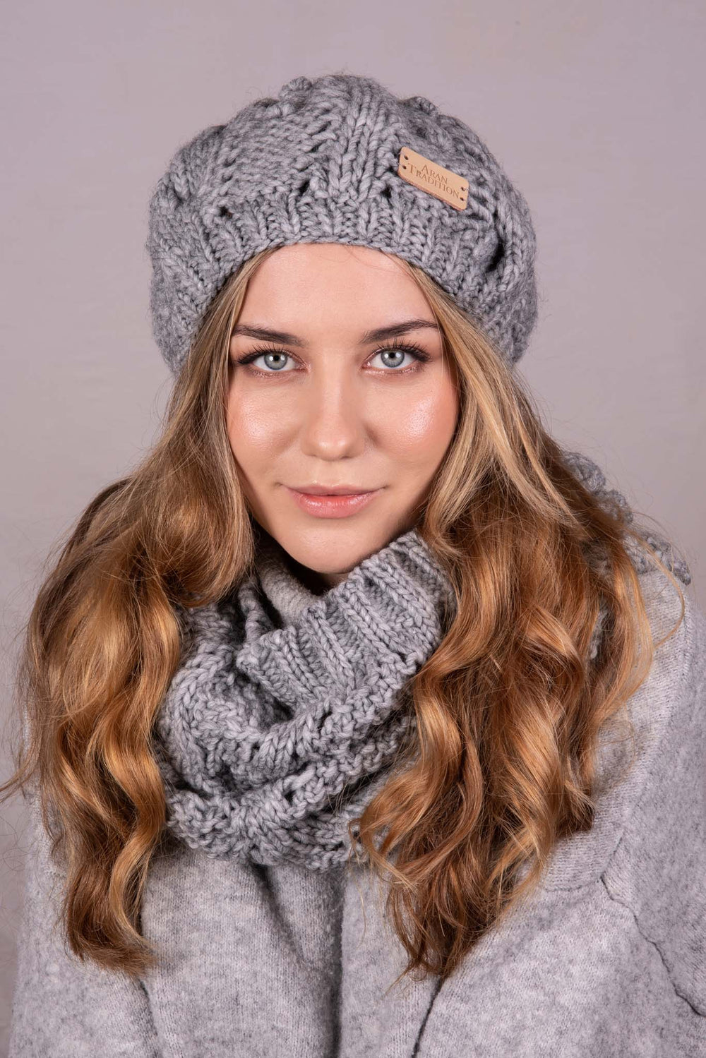 Aran Lace Cable Snood | Chunky Lace Knit for Elegance and Warmth