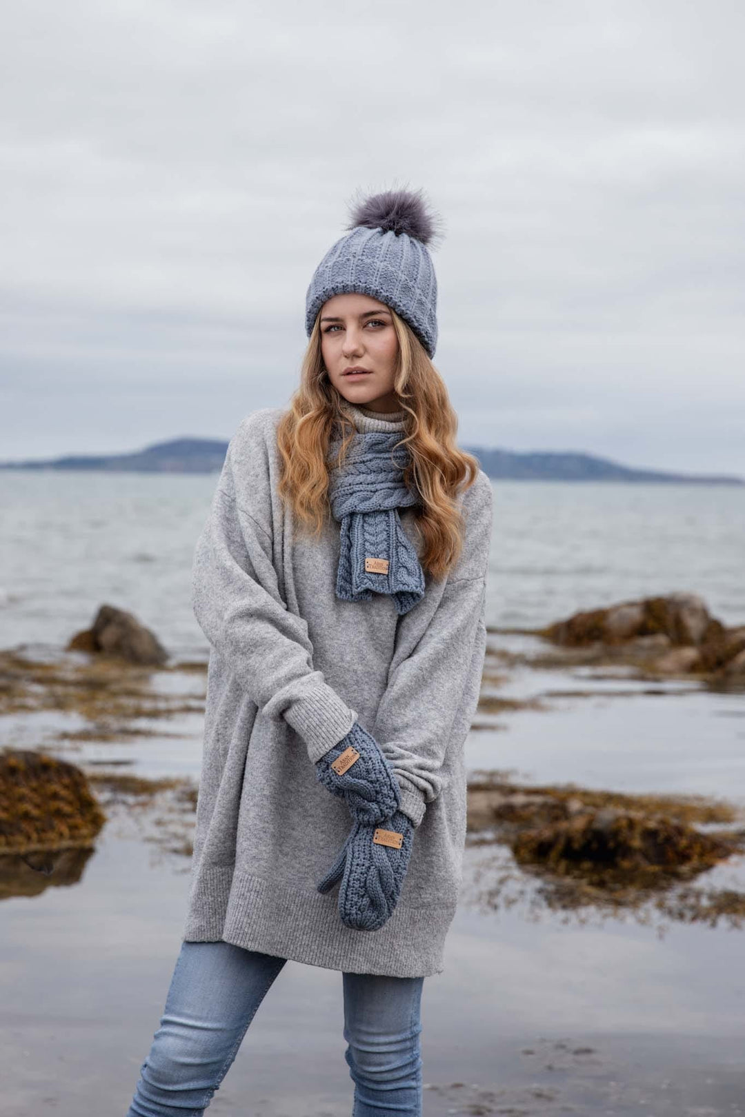 Fisherman Stitch Pom Pom Hat